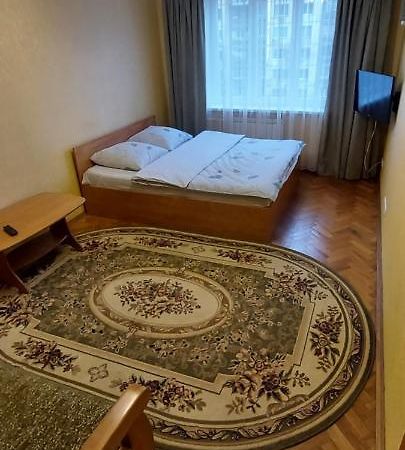 Apartment On Patriarkha Mstyslava Skrypnyka Street キエフ エクステリア 写真