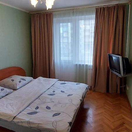 Apartment On Patriarkha Mstyslava Skrypnyka Street キエフ エクステリア 写真