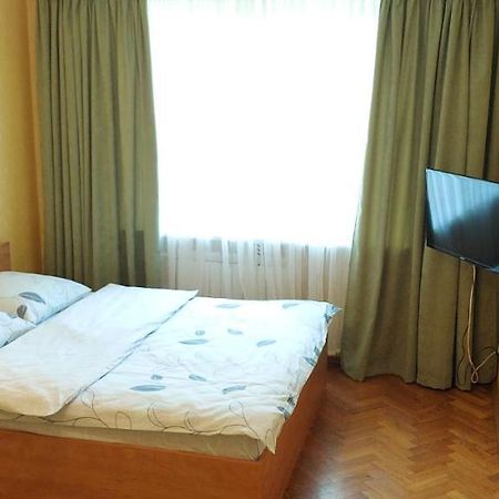Apartment On Patriarkha Mstyslava Skrypnyka Street キエフ エクステリア 写真